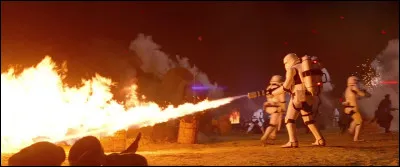 Lors de quelle occasion est apparu le lance-flamme ?