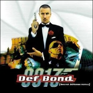 Lequel de ses personnages n'est pas envoy pour tuer Def Bond 0013 dans le clip de Secret Dfense ?