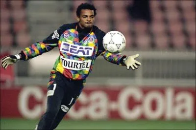 Champion du Monde, champion d'Europe, Champion de France, Vainqueur de la coupe d'Europe(la petite) et Vainqueur de la Coupe de France , c'est Bernard ...