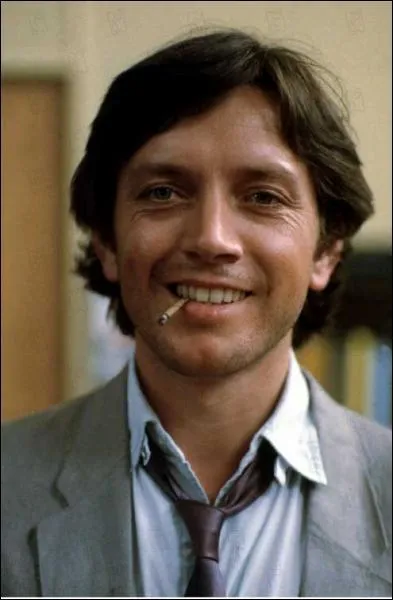 Il est Yvon Legualoudec dans 'La Reine Blanche', c'est Bernard ...