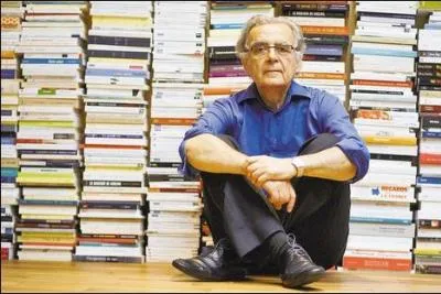 Cet rudit est  l'origine d'missions cultes urelles et galement d'une aussi clbre dicte, c'est Bernard ...