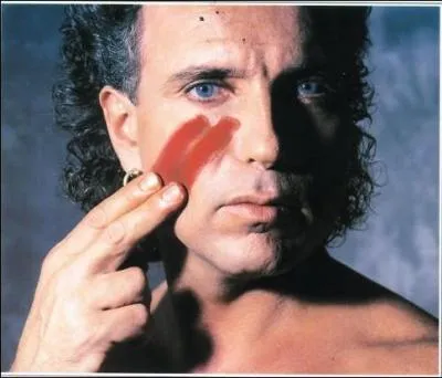 Ce stphanois interprte 'Betty' et 'Stand the gettho' , c'est Bernard ...