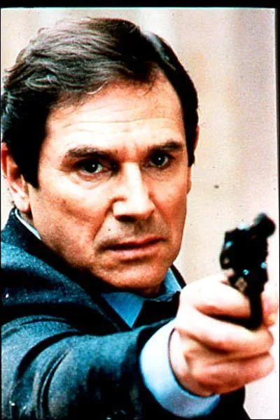 Inoubliable Geoffrey dans la bras de la merveilleuse Anglique , c'est Robert ...