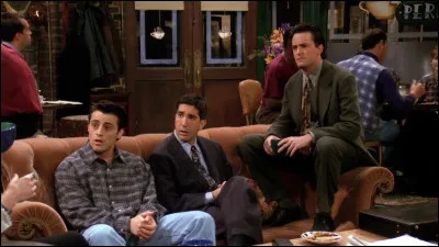 Épisode 21 : Celui qui avait un singe
Quel nom de scène se choisit Joey à la fin de l'épisode ?