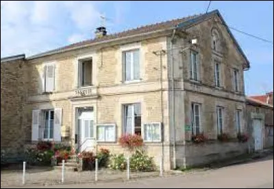 Je vous emmène maintenant en Haute-Marne, à Annéville-la-Prairie. Nous serons dans l'ex région ...