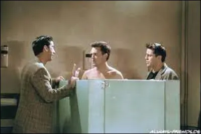 Épisode 13 : Celui qui retrouve son singe — 2e partie.
Quelle actrice joue le rôle d'une ancienne camarade d'école de Chandler qui va se venger de lui ?