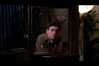 Épisode 17 : Celui qui remplace celui qui part.
Qu'est-ce que Phoebe devait se faire tatouer ?