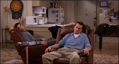 Épisode 9 : Celui qui savait faire la fête.
Quel nom issu du ''Seigneur des Anneaux'' porte l'ami de fac de Ross et Chandler ?