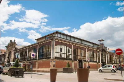 Jean Moulin, Richard Gasquet et Edgar Faure y sont nés :