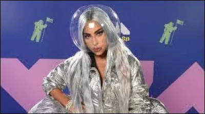 Avec quelle marque de biscuits Lady Gaga a-t-elle collaboré ?