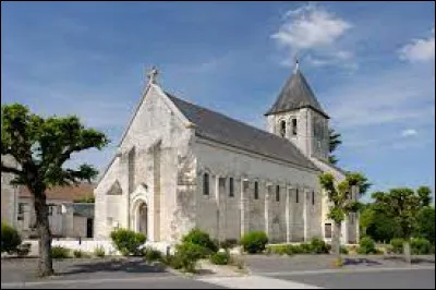 Je vous emmène maintenant dans le Centre-Val-de-Loire, à Bossay-sur-Claise. Commune de l'arrondissement de Loches, elle se situe dans le département ...