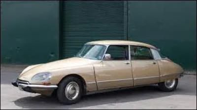 Lorsqu'on on possède une voiture, quand doit-on faire le contrôle technique ?