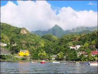 Village de Martinique, Le Prêcheur a été détruit en 1902 par l'éruption ...