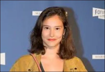 Qui interprète le rôle de Salomé de la saison 6 à la saison 8 ?