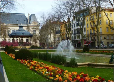 Barboton : de quelle ville est-il la spécialité ?