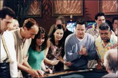 Épisode 24 : Celui qui était à Las Vegas (2e partie).
Lors du week-end à Las Vegas, à quel jeu Phoebe joue-t-elle ?