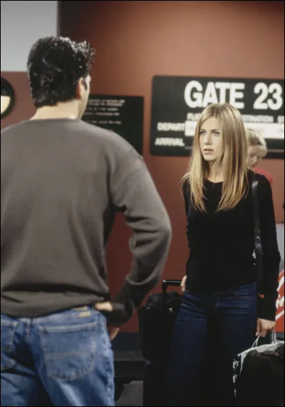 Épisode 1 : Celui qui avait dit Rachel.
Dans quel pays Ross et Emily devaient-ils se rendre pour leur voyage de noces ?