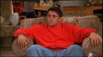 Épisode 5 : Celui qui rate son week-end.
Quel objet permet à Joey de comprendre que Monica et Chandler couchent ensemble ?
