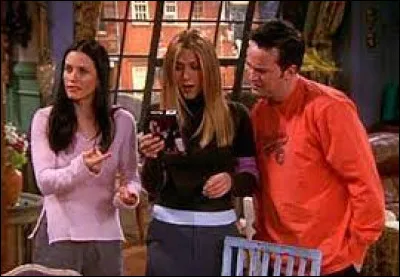 Épisode 14 : ''Celui qui ne pouvait pas pleurer''
Dans quel univers les personnages du film porno dans lequel joue Ursula évoluent-ils ?