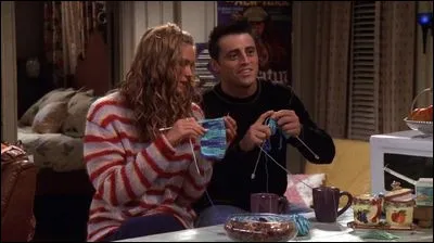 Épisode 8 : ''Celui qui avait les dents blanches''
Avec quel genre de tableaux, la colocataire de Joey, décore-t-elle l'appartement ?