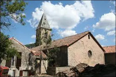 Petit village Aveyronnais de 87 habitants, sur le plateau du Larzac, Saint-Beaulize se situe en région ...
