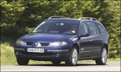 Cette voiture est une ...