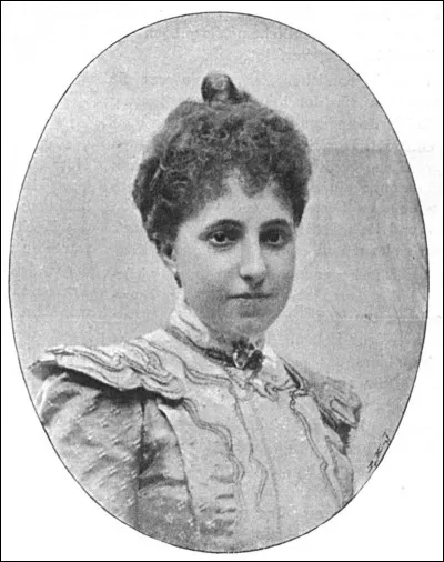 Durant combien d'années María de las Mercedes de Borbón (1880-1904) a-t-elle été héritière présomptive du trône dEspagne ?