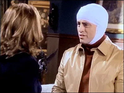 Épisode 15 : ''Celui qui avait un cerveau neuf'' 
Quest-ce que Ross envisage de jouer au mariage de Monica et Chandler ?