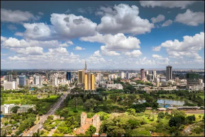 La capitale et plus grande ville du pays est Nairobi :