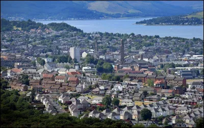 Greenock, ville de 44 000 habitants, se trouve en ...