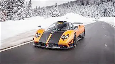 Quel est ce monstre de la route avec son moteur 12 cylindres ?