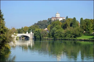 G&eacute;ographie : Quel fleuve traverse la ville de Turin ?