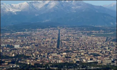 Personnalit&eacute; : Quel acteur italien est n&eacute; &agrave; Turin ?