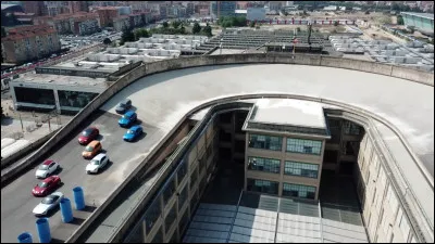 Ville : Quel architecte a r&eacute;alis&eacute; le Lingotto, un des principaux sites industriels de Fiat ?
