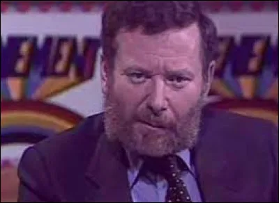 Comment s'appelait ce journaliste français décédé en 2017 ?