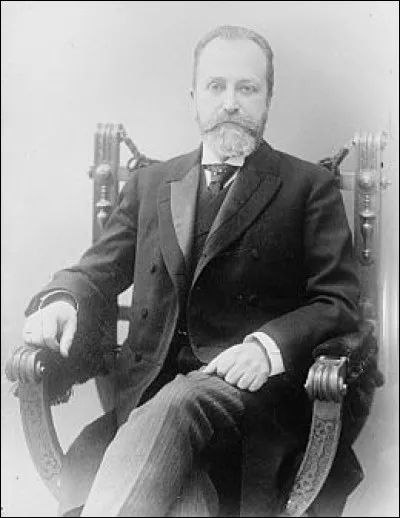 Qui a succédé à Vladimir Nikolaïevitch Kokovtsov, ministre des Finances du 5 février 1903 au 24 octobre 1905 ?