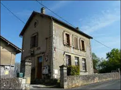 Nous sommes en Nouvelle-Aquitaine, à Cladech. Commune de l'aire d'attraction Sarladaise, elle se situe dans le département ...