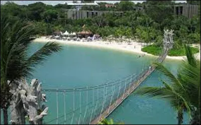 Loisirs : Lequel de ces sites de divertissements ne trouve-t-on pas sur l'île de Sentosa ?