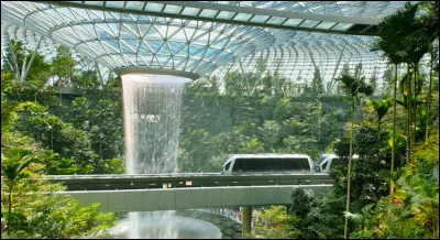 Politique : Quel est le régime politique de Singapour ?