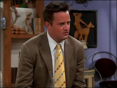Épisode 3 : Celui qui allait chez le pédiatre 
Où est muté Chandler ?
