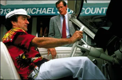 Quel est le titre du film où un criminel essaye de se venger de son avocat qui ne l'a pas suffisamment défendu ?