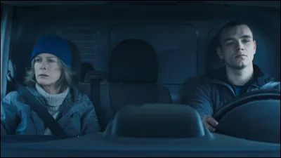 Dans ..., une femme est animée par le désir de venger la mort de son fils.