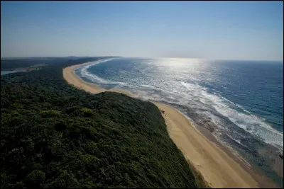 Le pays possède un long littoral de plus de 2 000 km sur l'océan Indien :