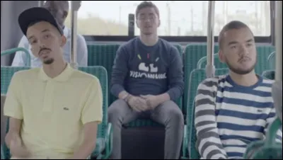 Musique : Dans la chanson "Dommage" de Big Flo et Oli, comment se prénomme le garçon timide qui croise tous les matins la même fille dans le bus ?