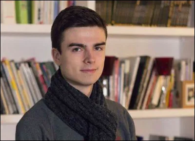 Quand a-t-il créé son agence de marketing d'influence collective ?