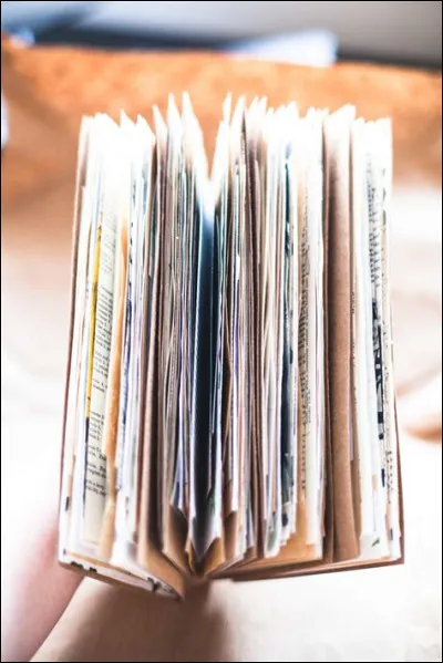 Combien de pages comportait le journal Die Straßburger Relation, un des premiers connus ?