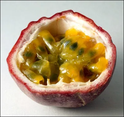 Quel est ce fruit en G, une baie pourpre &agrave; graines noires et &agrave; saveur douce, c'est le meilleur fruit de la passion ?