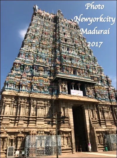 Quelle est cette construction en G, porte d'entr&eacute;e des temples hindous, typique de l'architecture dravidienne d'Inde du Sud ?