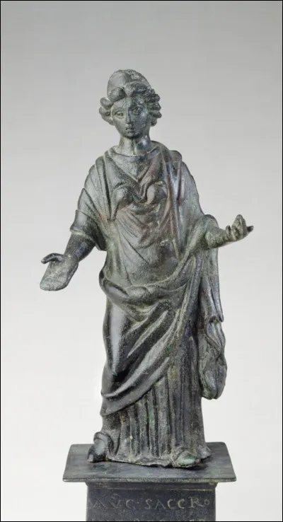 Déesse de l'abondance et de la fertilité, Rosmerta était une déesse très importante. De quel panthéon est-elle originaire ?