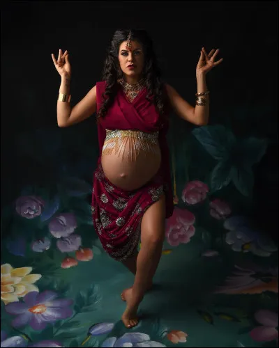 Sinivali est une déesse de la fertilité et de la naissance. Mais dans quel panthéon peut-on la trouver ?